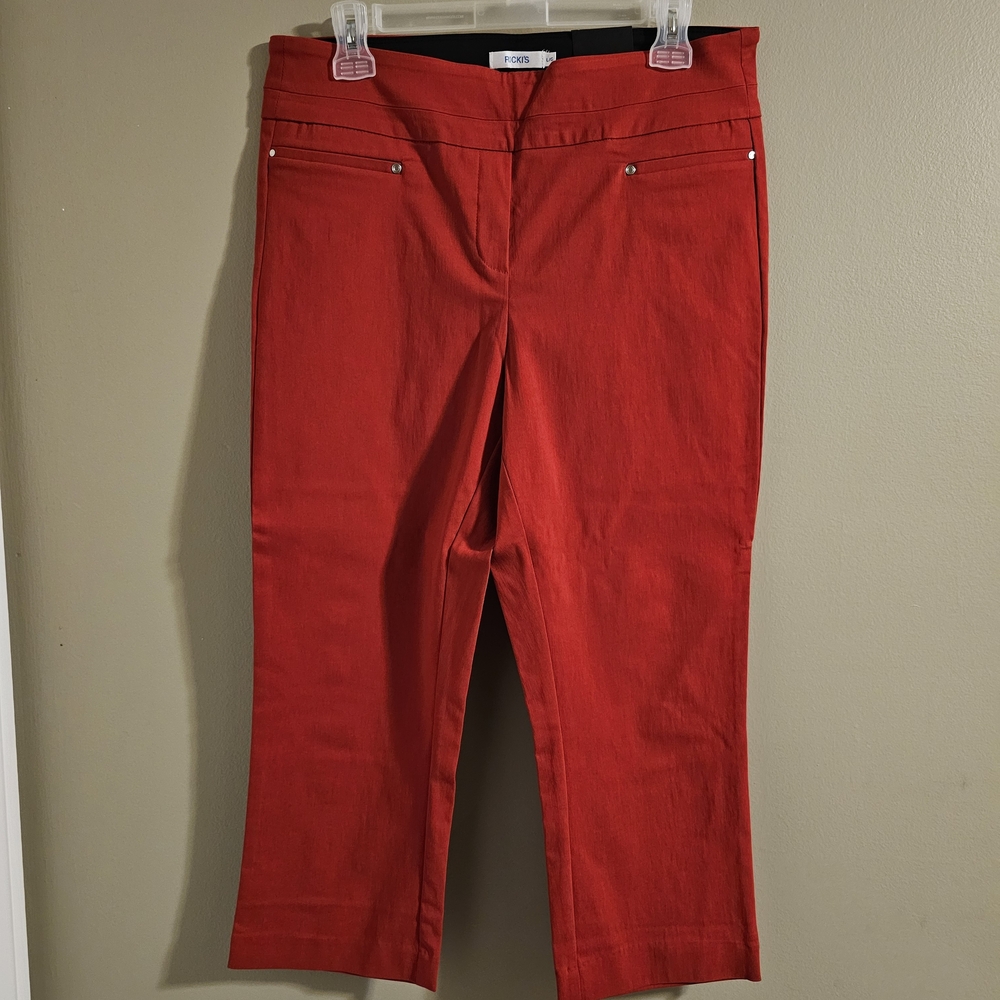 Ricki's Bold Red Capris